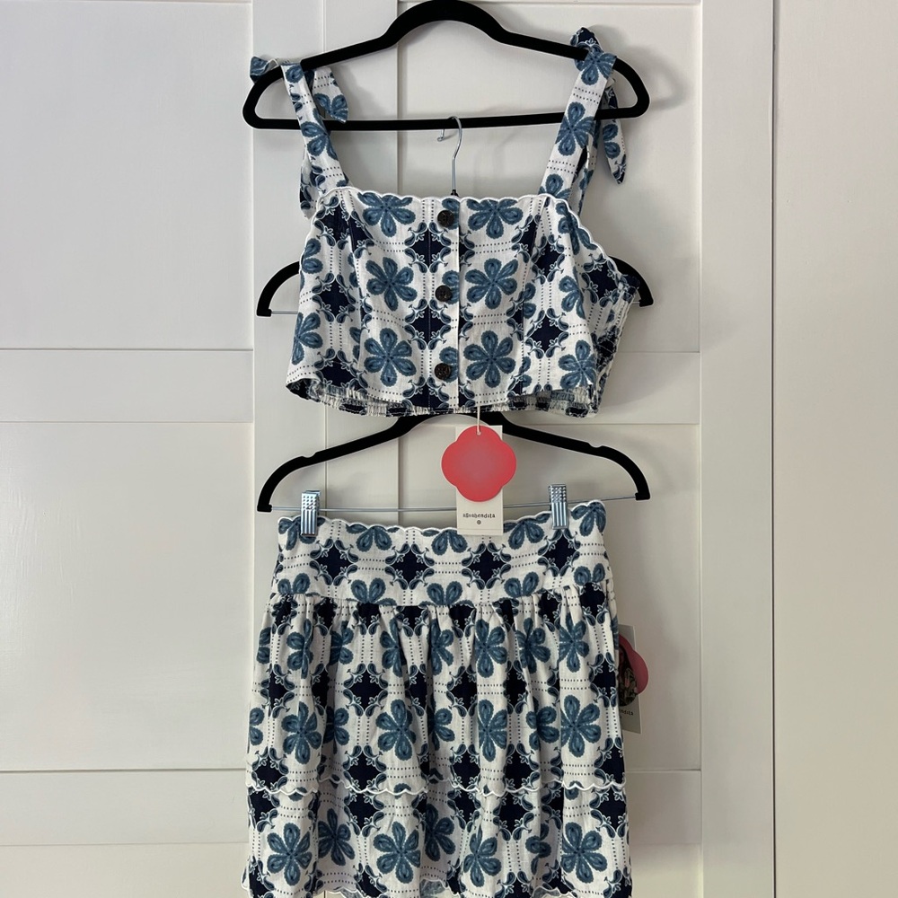 NWT Agua Bendita for Target Floral 2-piece set, size M, Blue and White
